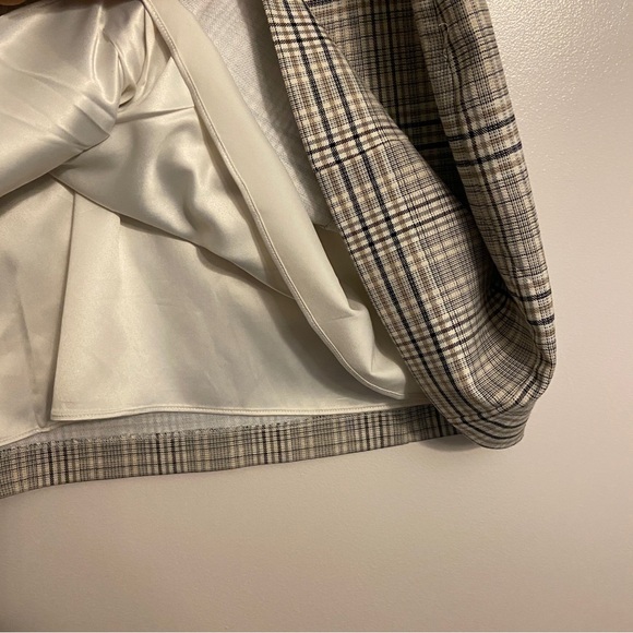 Short Tartan Pencil Skirt with faux slit - Picture 3 of 4